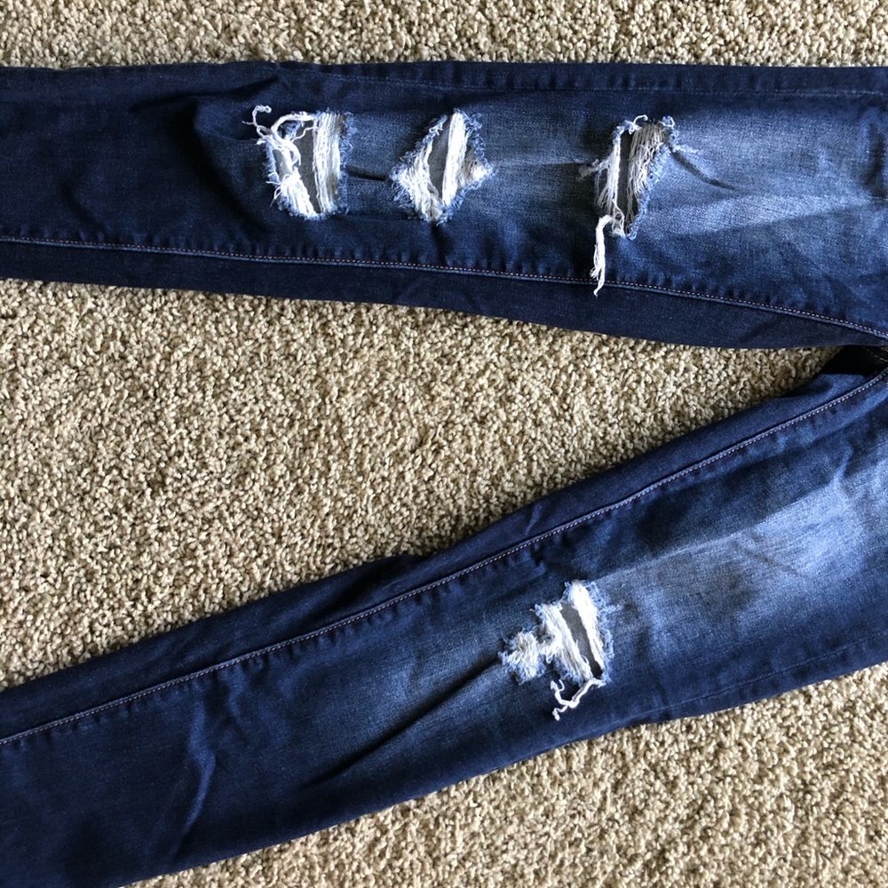American Eagle dark wash jeans - Picture 2 of 5